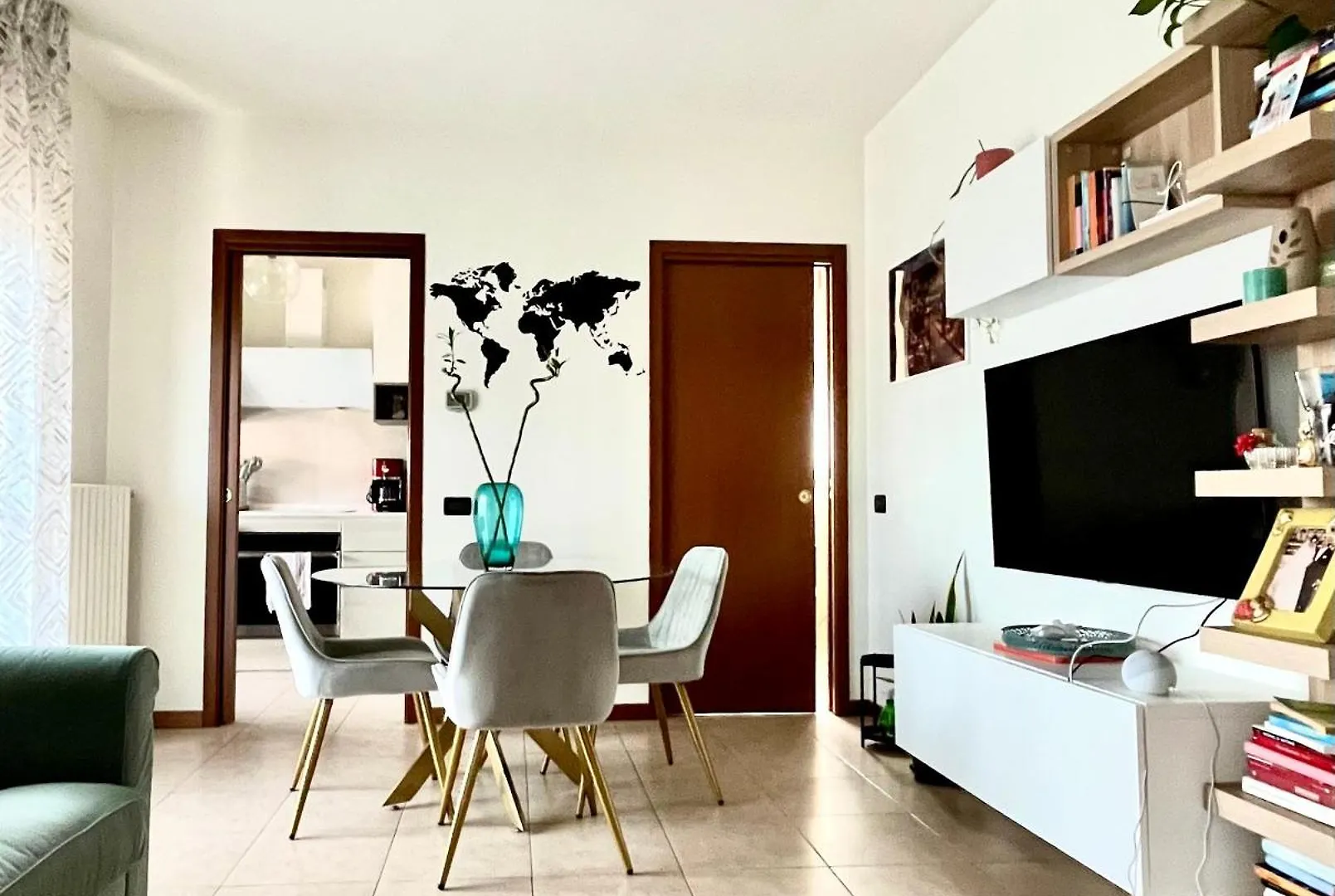 Panda Certosa Apartment contacts